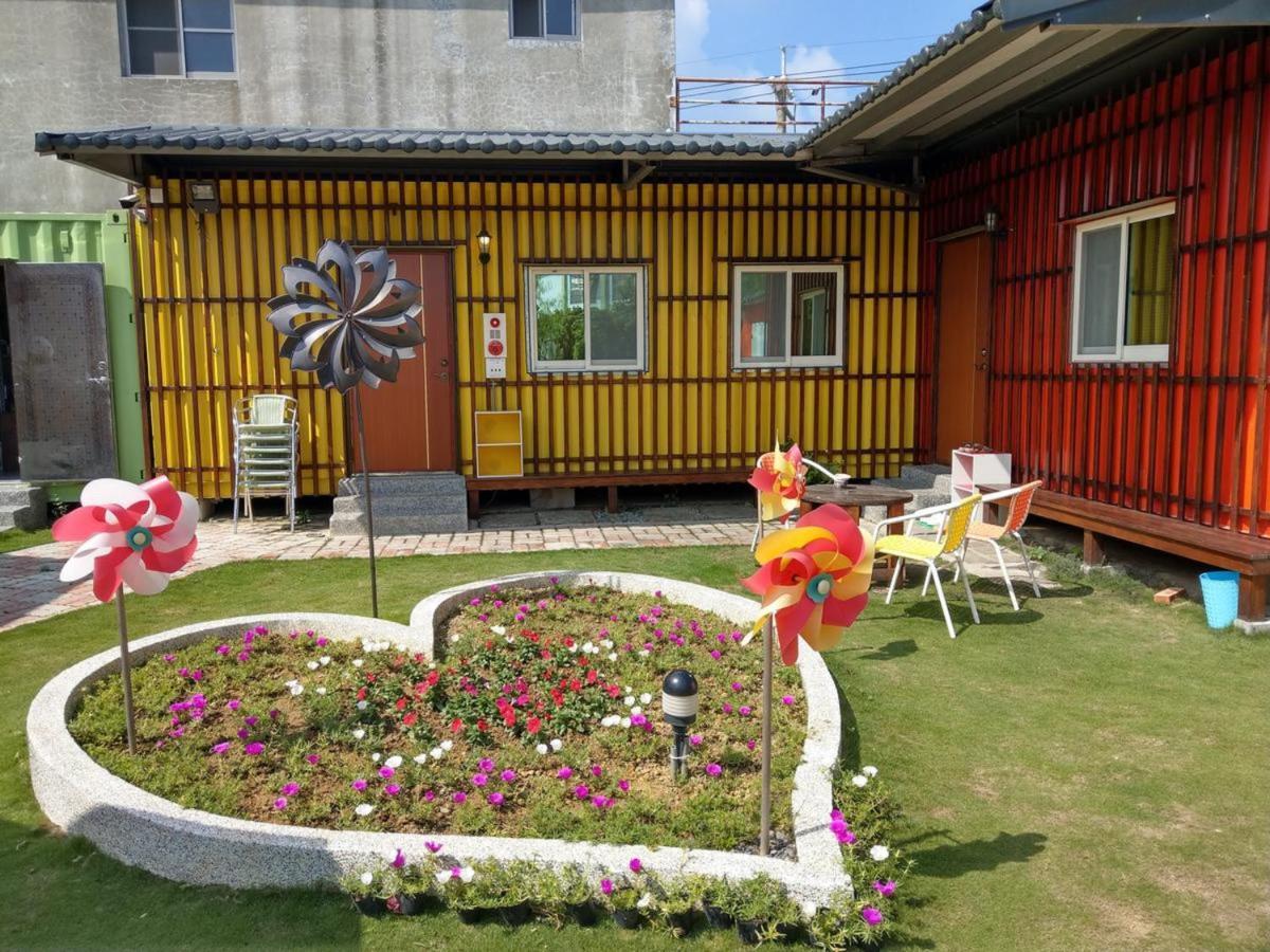 Xiaoliuqiu Happy House B&B Bagian luar foto
