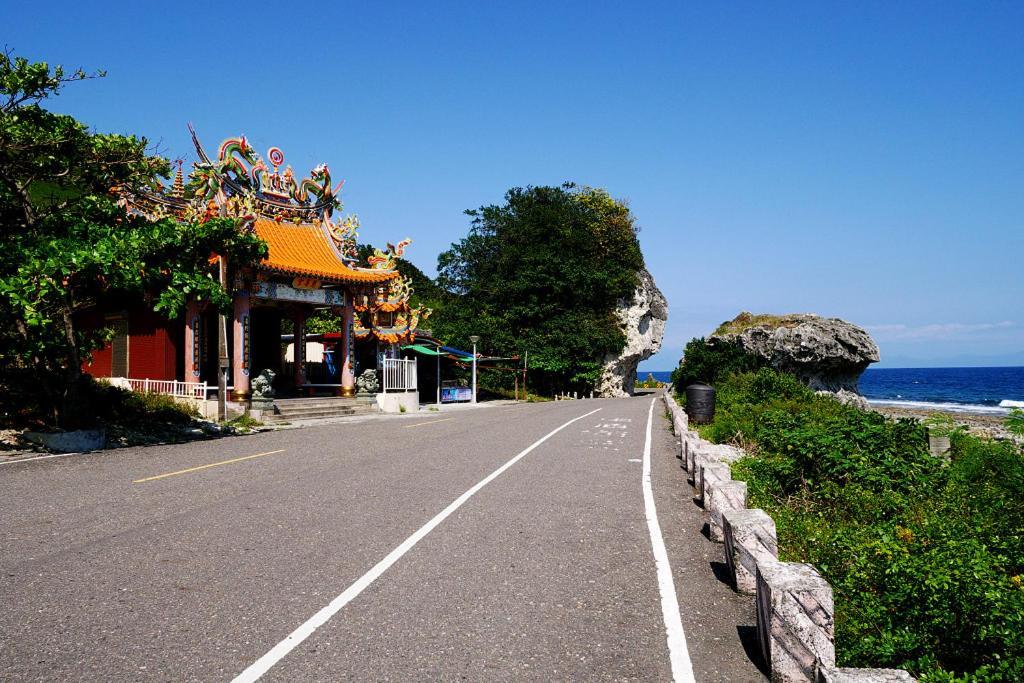 Xiaoliuqiu Happy House B&B Bagian luar foto