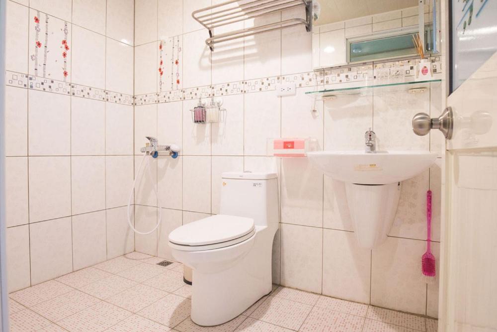 Xiaoliuqiu Happy House B&B Bagian luar foto